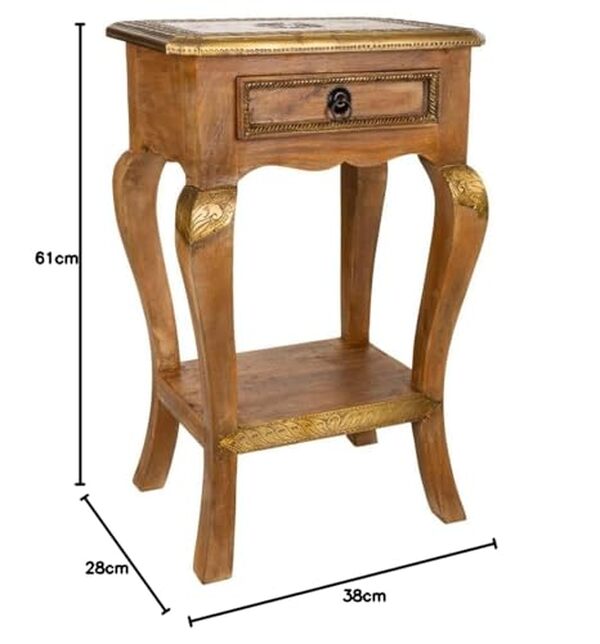 Découvrez notre avis complet sur la petite table en bois marron Wanderlust Deco. Dimensions pratiques, design élégant, idéale pour tous les intérieurs.