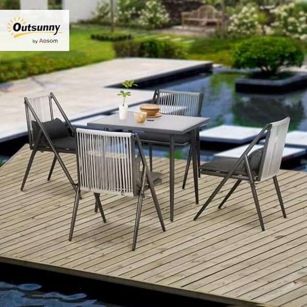 Découvrez notre test complet du salon de jardin Outsunny 5 pièces en aluminium : élégance, confort et robustesse avec coussins et plateau en verre trempé pour sublimer votre extérieur