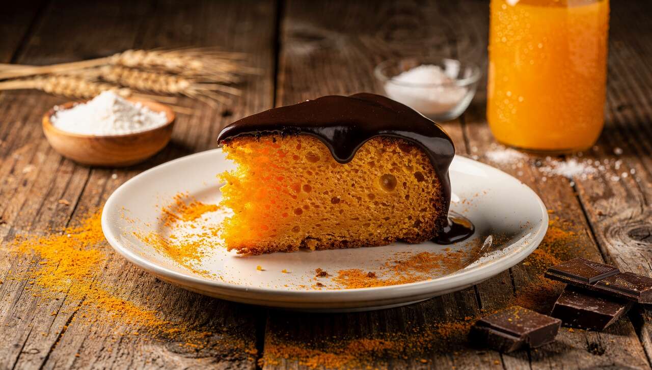 Cake à l'orange et glaçage chocolat noir : recette facile