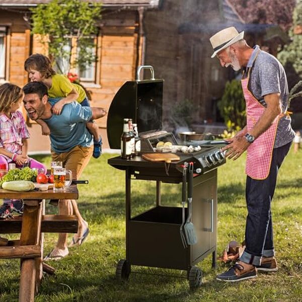 Découvrez notre test du barbecue Royal Gourmet 11, 5 kW et transformez vos moments en extérieur avec des grillades savoureuses et conviviales toute l'année.