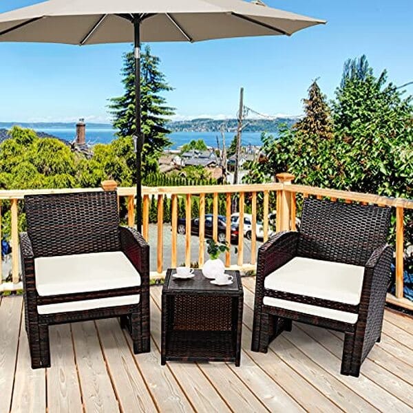 Découvrez le salon de jardin Giantex, un mélange parfait de confort et de style pour sublimer votre espace extérieur.